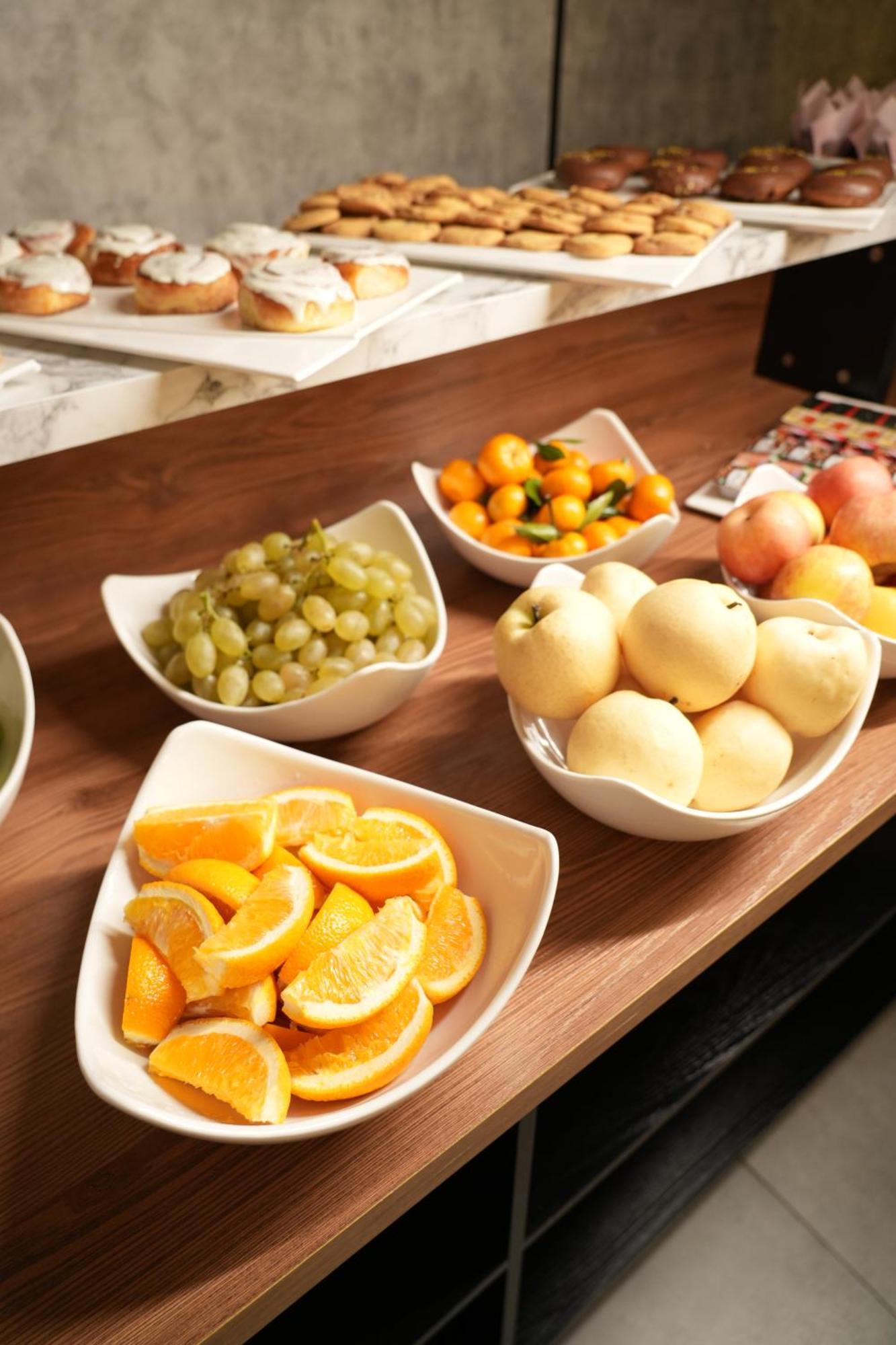 Silk Road Premium Hotel Tashkent Bagian luar foto